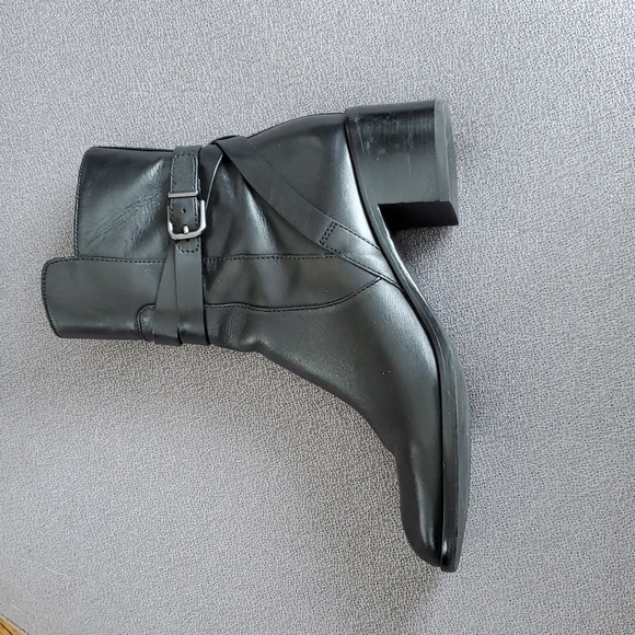 VIA SPIGA ▪︎ Black Leather Bootie, 8.5M, EUC - Picture 3 of 10